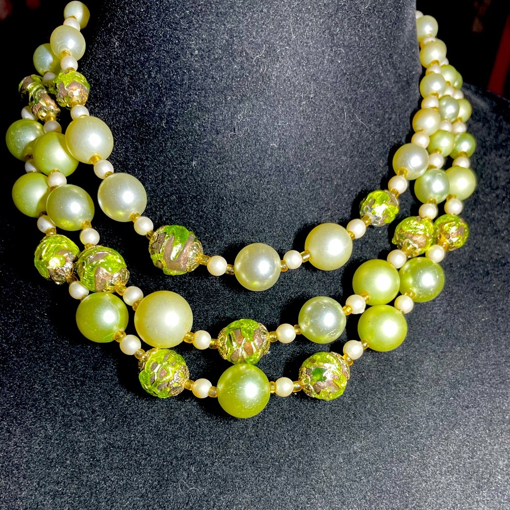 Antique Green pearl beaded necklace